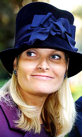  HYTTEDR�M:  Kronprinsesse Mette-Marit er p� hyttejakt p� S�rlandet. Kronprinsparet har sett p� flere eiendommer.