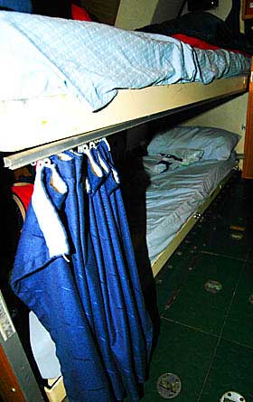 SOVEROM: Messebot for å ligge med hodet feil vei.