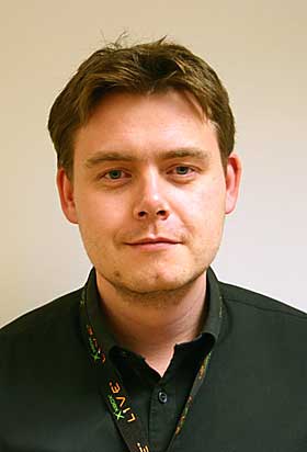 SP�R EKSPERTEN: �yvind Lundbakk Pedersen fra SmartPhones Telecom hjelper deg i gang med e-post p� mobilen. Send inn sp�rsm�l til nettm�te klokken 15!