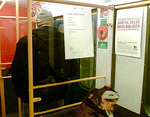 I TRAFIKKEN: �I de stille timer� henger p� t-banen, busser og trikker i Oslo. MMS-foto: Maria B�rja