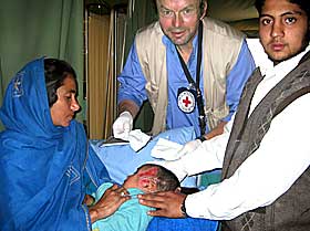 TAPRE BARN: �ge har tidligere skrevet om alle de tapre barna han har behandlet i Pakistan. Foto: �ge W. B�yum