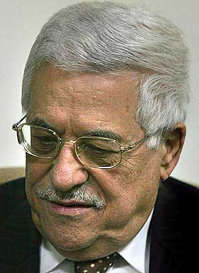  FATAH OG ABBAS TRUET: If�lge forsker Hilde Henriksen Waage, s� f�ler palestinske selvstyremyndigheter seg like truet av Hamas som det israelske myndigheter gj�r.
