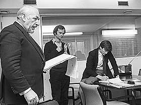 INGEN OVERLEVENDE: Direktør Ingolf Stangeland i rederiet informerte torsdag om at det nå var svært liten sannsynlighet for å finne noen fra Berge Vanga i live. Skipene fraktet kombinert malm og olje noe rederiet sluttet med etter den siste ulykken.