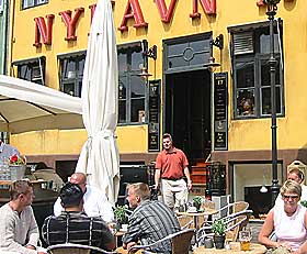  KARENES K�BENHAVN:  Mannfolka vil slappe av p� storbyferie - helst i K�benhavn.
