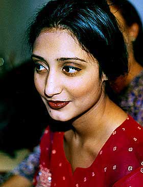 OFFER FOR �RESDRAP? Norsk-pakistanske Rahila Iqbal d�de i Pakistan. Norsk politi sitter fremdeles p� dokumenter som kan bidra til � oppklare drapssaken.