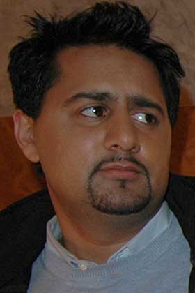 USERI�S, PUBERTAL BLEKKE: Abid Q. Raja var ikke mild i sine karakteristikker av Magazinet.