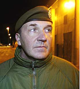 N�R IKKE FREM: Sjefen for Forsvarets sanitet, generalmajor Leif Sverre Ros�n, har i lang tid sendt bekymringsmeldinger til forsvarsledelsen uten at noe er blitt gjort.