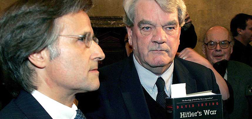 TRE �RS FENGSEL: David Irving ble d�mt i �sterrike i g�r. Her er han sammen med sin advokat, Elmar Kresbach.