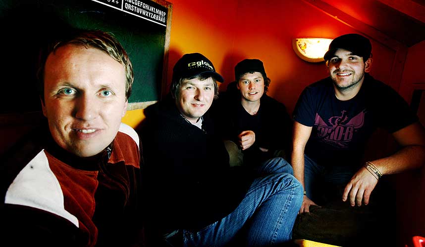 POPTRYNER: Popface er frontfigur Frode Johannesen (f.v.) , Geir Johannesen, Michael Vince og den nye perkusjonisten Chris Hansen.