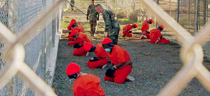 HOLDT SKJULT: Fangene i Guantanamo har v�rt utsatt for en rekke brudd p� menneskerettighetene, som retten til � f� pr�vd saken sin for en domstol, ulovlig varetekt og behandling som grenser til tortur, if�lge en FN-rapport.