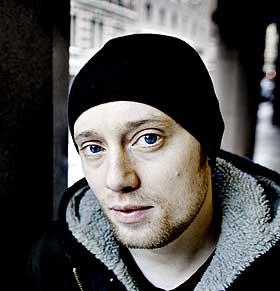 Aksel Hennie Datter