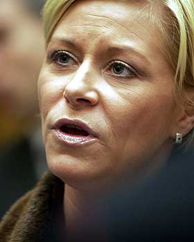 VINNER: Siv Jensen og Frp er blitt Norges største parti, ifølge enkelte meningsmålinger den siste tiden.