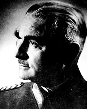 HENRETTET: En av meldingene Weierud har l�st forteller hva som virkelig skjedde med den tyske generalen Friedrich von Rabenau. Han var mistenkt for � ha v�rt med p� attentatfors�ket mot hitler, og ble henrettet ved Flossenb�rg 15. april 1945.