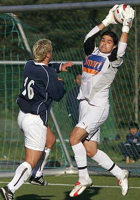  LYN-FLOPP:  Keeper Nuno Marques fikk �n kamp for Lyn.