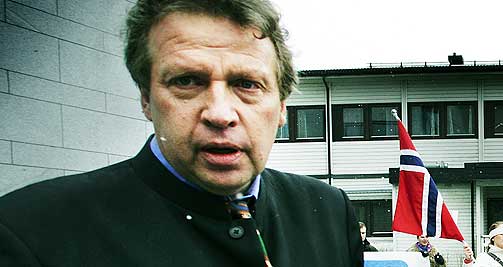 NYTT HEMMELIG BREV: I dag er det klart at nok et hemmelig brev, som advarer mot Erling Borgens dokumentar �Et lite stykke Norge�, ble sendt til NRK.