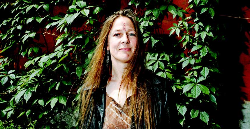  FORFATTERSJEF:  Er det Trond Giske eller Libris som skal s�rge for litter�rt mangfold, sp�r Anne Oterholm. Foto: ELISABETH SPERRE ALNES