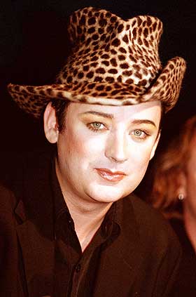 TREKKPLASTER: Boy George, som spiller et DJ-sett p� Sentrum Scene fredag 23. juni.