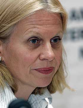 JANNE HAALAND MATLARY: - Manglende politisk styring n�r nasjonalstatene blir mindre viktige, er en risiko.