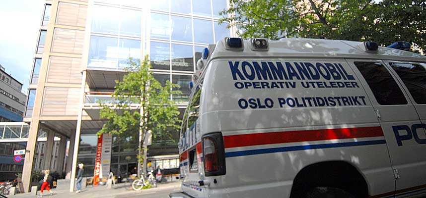 AVSPERRET: Deler av VG-bygget ble i dag sperret etter et pulverfunn p� sjefredakt�rens kontor.