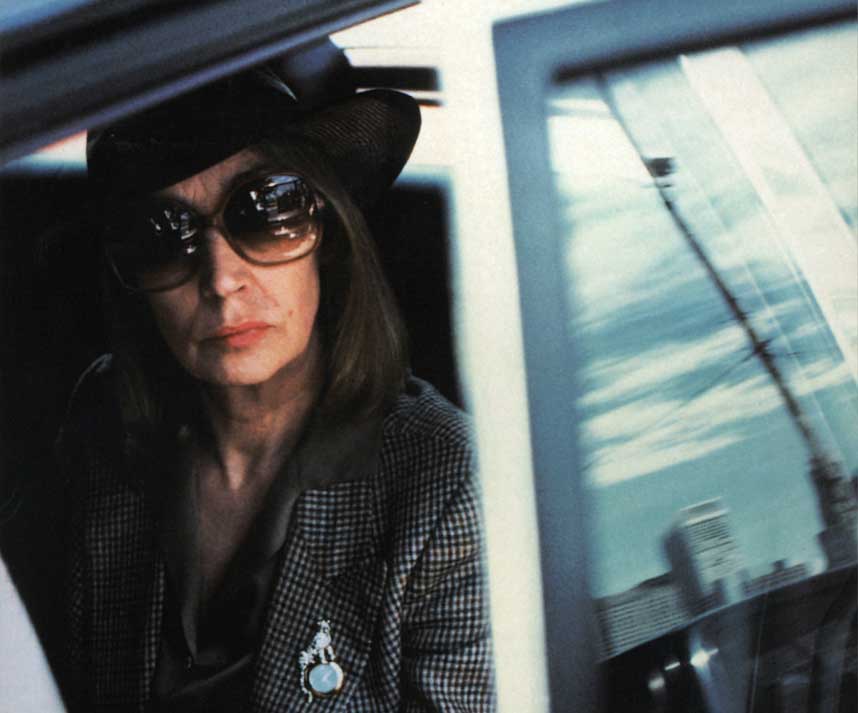 KAN BLI D�MT FOR MUSLIMHETS: Oriana Fallaci er tiltalt i Italia. Hun bor i New York, og har tidligere uttalt at hun ikke kommer til � stille i en eventuell rettssak. Saken �pnet i Bergamo i Nord-Italia mandag. Fallaci risikerer en bot p� bortimot 50 000 norske kroner.
