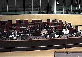 TERRORTILTALT: Her i Bosnias statlige domstol st�r Bektasevic og fire andre tiltalt for � ha planlagt terror.