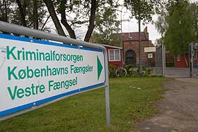 DANSK FORBINDELSE: Her i K�benhavns Vestre F�ngsel sitter flere danske statsborgere i varetekt, mistenkt for � v�re en del av terrornettverket som ble avsl�rt i Bosnia.