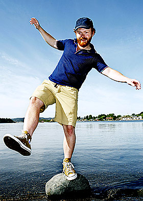 SOMMERKLAR: Ravi er sommer- og festivalklar.