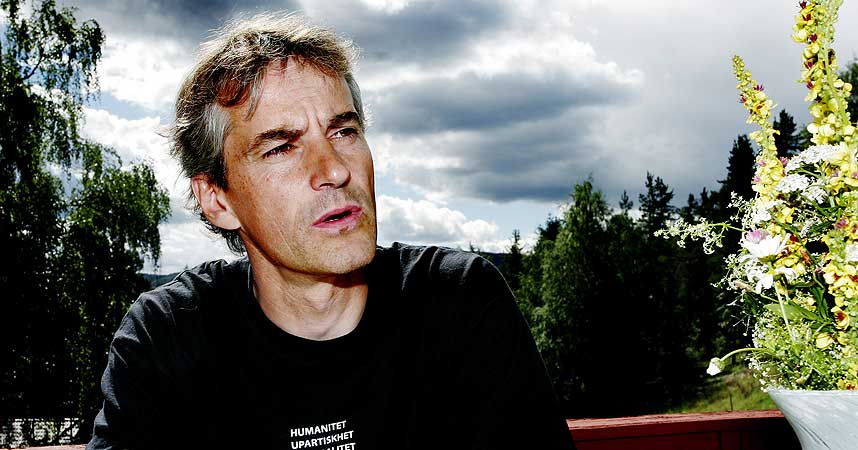 LAGELIG TIL: Jostein Gaarder stiller seg lagelig til for sterke reaksjoner, mener utenriksminister Jonas Gahr St�re.