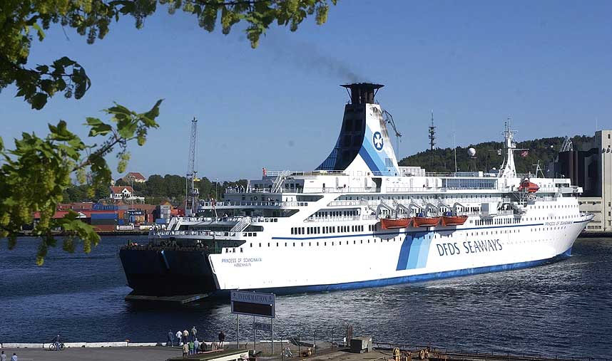 TERRORISERT: En svensk rasistgjeng terroriserte passasjerene om bord i Princess of Scandinavia.