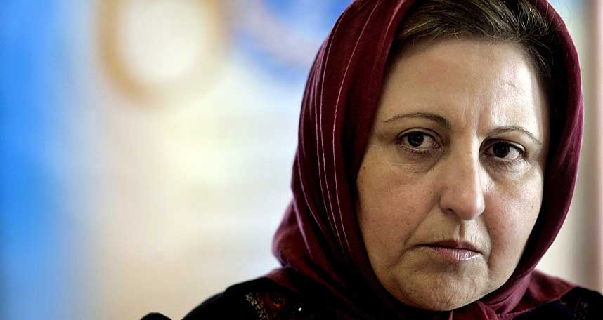 UREDD: Det tar ikke lang tid fra du m�ter den iranske advokaten og menneskerettighetsforskjemperen Shirin Ebadi, f�r du skj�nner at dette er en meget bestemt - og kompromissl�s - kvinne. Her er hun avbildet p� en pressekonferanse i Irans hovedstad, Teheran.