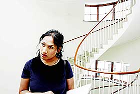 G�R INN FOR 24-�RSGRENSE I NORGE: Arbeiderpartiets Saera Khan f�r ikke full st�tte i partiet, men g�r �pent inn for at man ikke skal f� hente ektefelle til Norge f�r begge parter er fylt 24 �r.
