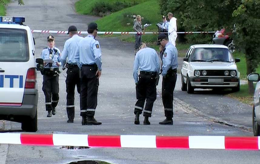 KNIVDREPT P� GATA: Bare rundt 50 meter fra Betzy krisesenter der hun holdt til, ble hun knivstukket flere ganger i denne gata i Drammen.