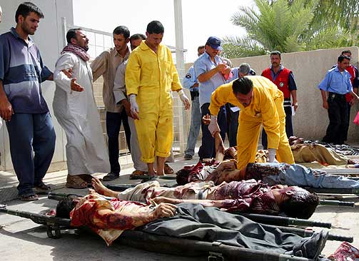 - 650 000 d�de: 10 arbeidere ble skutt og drept p� vei til jobb i Baquba, dr�yt seks mil nord�st for Bagdad. I en artikkel i Lancet hevdes det at antallet drepte i Irak-krigen er ti ganger s� h�yt som tidligere antatt.