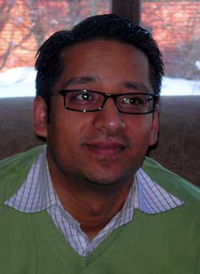 SVIKTER SINE EGNE:- Om vi ikke tar opp problemene i innvandrermilj�ene selv s� svikter vi v�re egne, mener Yousuf Gilani (Ap).