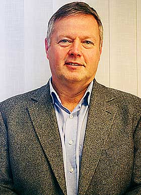 FORTVILER: Tomas Colin Archer, generalsekret�r i Flyktninghjelpen er fortvilet over situasjonen i Darfur. Sudanesiske myndigheter nekter organisasjonen � drive flyktningeleire.