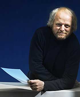 KRITISK: Erling Okkenhaug mener investorer og tomteeiere styrer showet i Bj�rvika.
