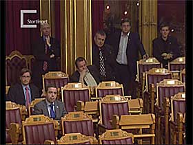 REAGERTE: Representanter i salen reagerte p� Sandbergs fremtoning.