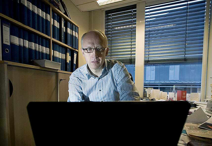 PIRATJEGER: Advokat Espen T�ndel i advokatfirmaet Simonsen jakter p� musikkpirater for musikk- og filmbransjen.