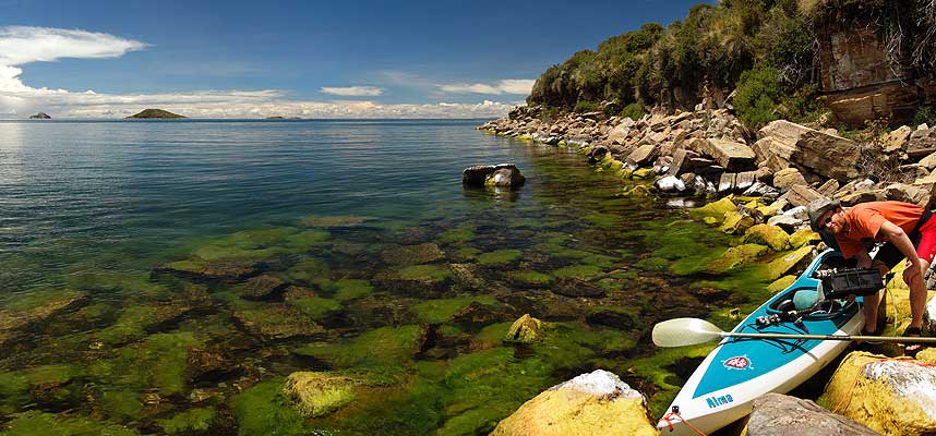 TITICACA-SJ�EN: Paul-Olai Olssen tok seg blant annet over den h�yestliggende innsj�en i verden p� veien fra Honduras til Antarktis.