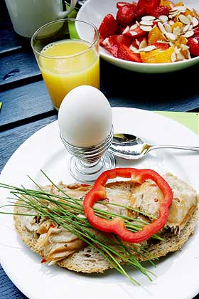 FETENDE? Fisk og egg er bedre enn br�d om du tenker p� vekta.