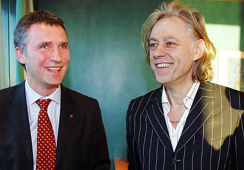 Celebert bes�k: Rockestjerne Bob Geldof m�tte Erik Solheim og Jens Stoltenberg i Oslo dag.