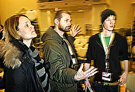 PIRATDEBATT: Har fra debatten p� Bylarm. Fra venstre: Marte Thorsby (IFPI), Bj�rn Rogstad (EMI) og Joel Syverud (Piratgruppen).