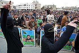 PALESTINIAN ISLAMIC JIHAD: Medlem av terrororganisasjonen Al-Arian har hatt tilknytning til i demonstrasjon p� Gazastripen i 2003.