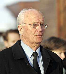  TAR IKKE GJENVALG: Thorvald Stoltenberg kan ikke ta gjenvalg for en tredje periode, slik reglene er i Norges R�de Kors.