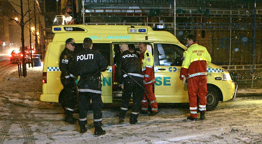 LAR SEG P�VIRKE: Riksadvokaten mener politi, p�talemyndighet og dommere kan la seg p�virke av uriktige myter i voldtektssaker. Bildet er tatt etter at to kvinner ble voldtatt i Oslo natt til 25. februar.