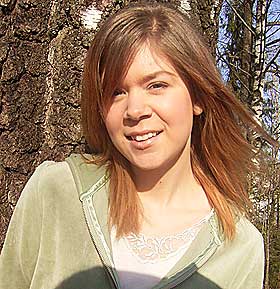 IKKE BITTER: Tonje Berdal (19)kan bli misunnelig p� venninner som er aktive p� fritida. - Men jeg g�r ikke rundt og er bitter for sykdommen, sier hun.