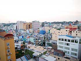 MILLIONBY: Ho Chi Minh-byen, tidligere Saigon, er den st�rste byen i Vietnam. Lofstad bodde p� hotell i byen da han ble hentet til politistasjonen.