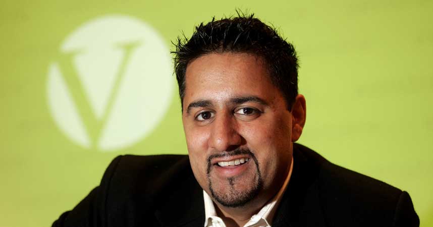 DR�MMER: Advokat Abid Q. Raja dr�mmer om plass p� Stortinget for Venstre.