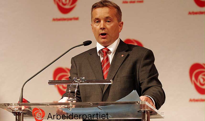ADVARER: Justisministeren mener Norge b�r avvente � se hvilke erfaringer Sverige gj�r med sitt forbud mot sex-kj�p f�r vi bestemmer oss.