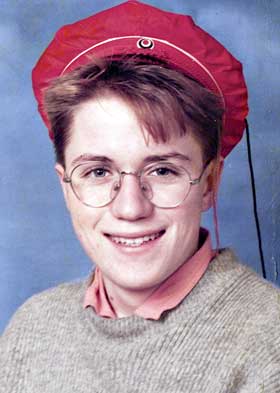 COOL: Lua var eneste tegn p� russetid, v�ren 1985. � To cool forschool, kommenterer Per.